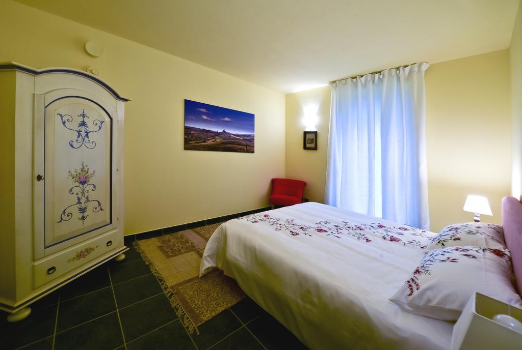 Ferienwohnung Casa Nalin La Morra Zimmer foto