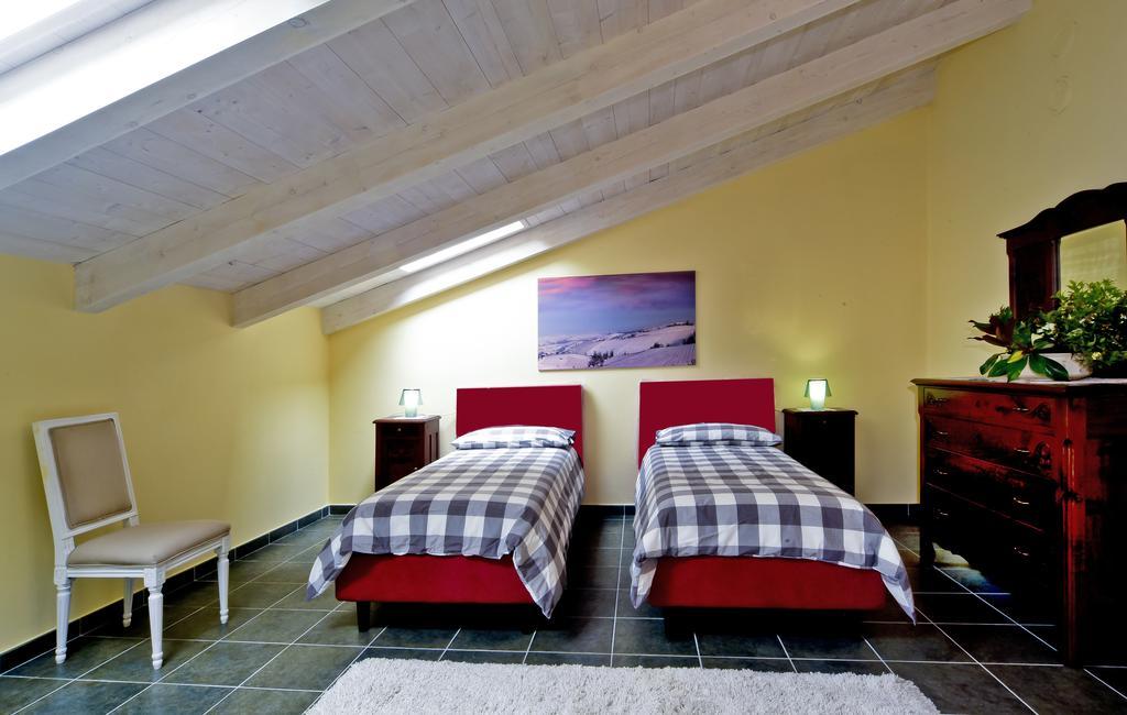 Ferienwohnung Casa Nalin La Morra Zimmer foto