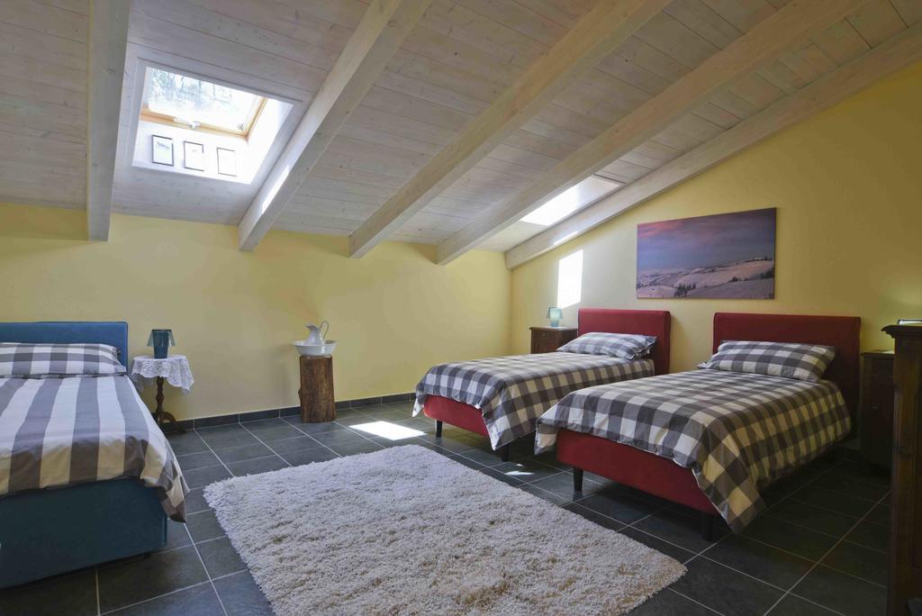 Ferienwohnung Casa Nalin La Morra Zimmer foto